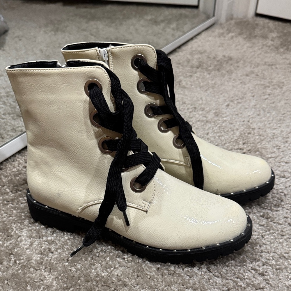 Women's Cream Ankle Boots with Black Laces